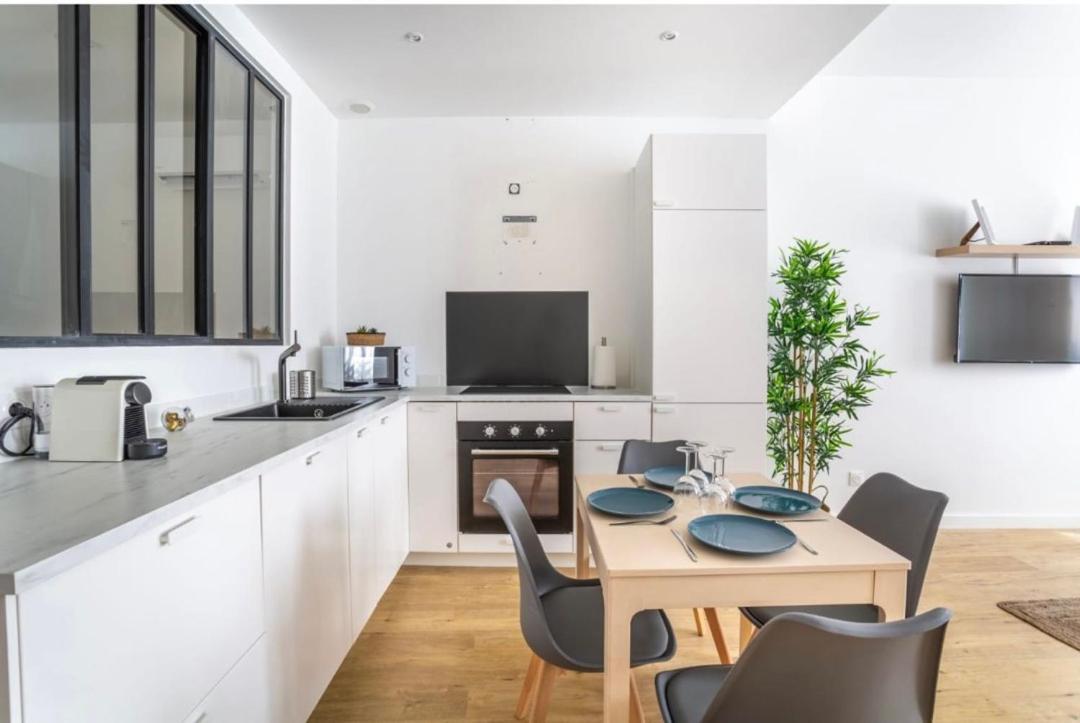 Bel Moderne Et Cosy Pour 6 A By Weekome Marseilles